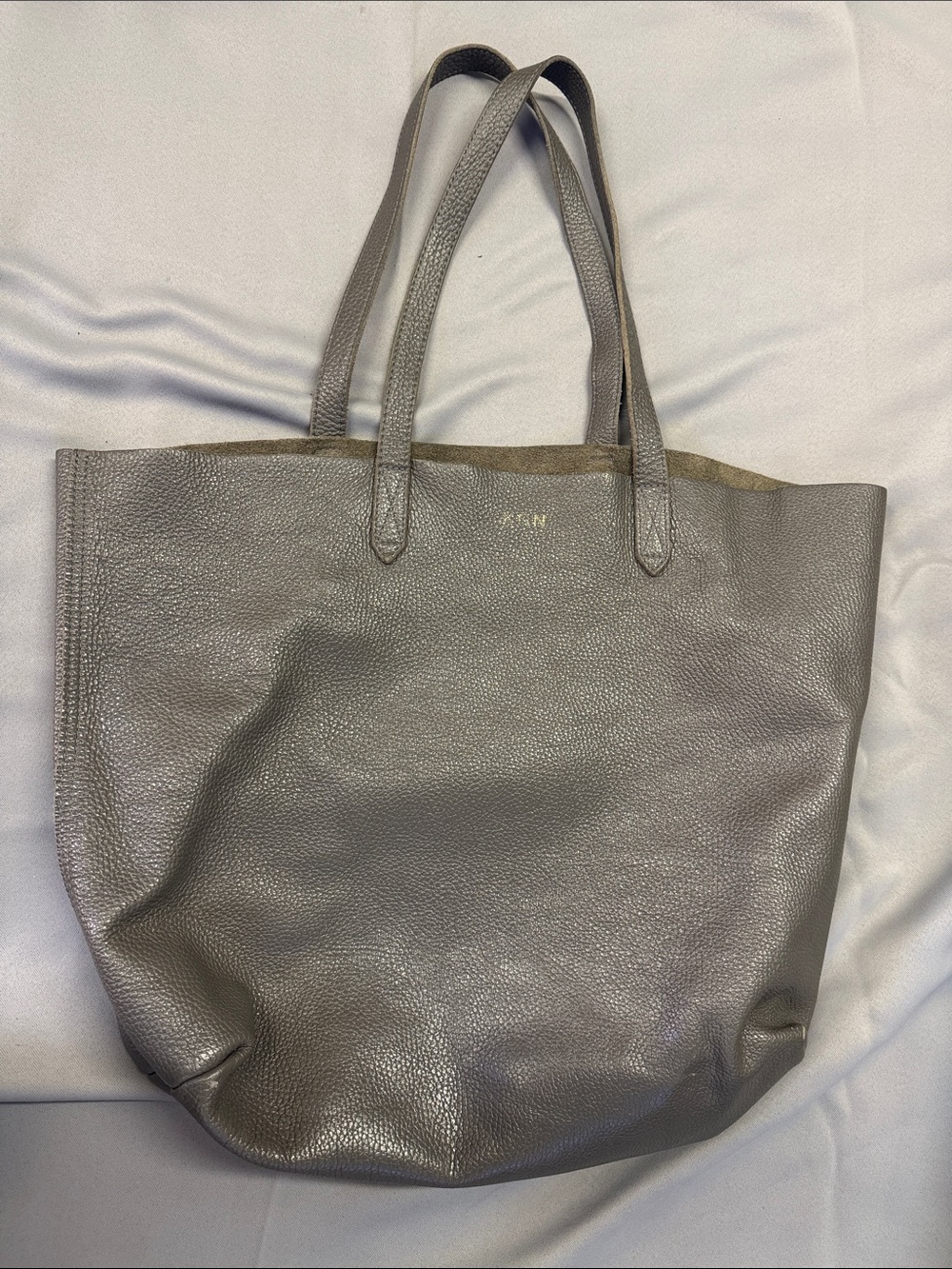Cuyana tote
